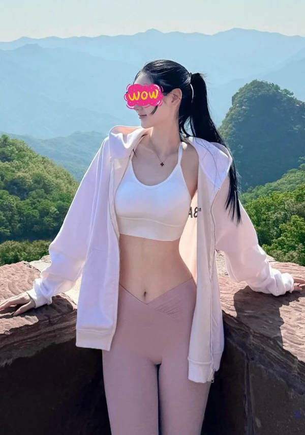 反差福利姬@Celine_Wyc我是一只羊诱惑图集